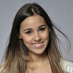 塔琪·洛佩斯 飾演 Lina