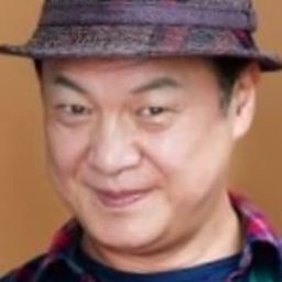 Park Sang-gyu 飾演 Detective Park