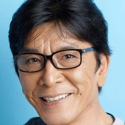 中田 譲治 - 朱鷺色怪魔演員 飾演