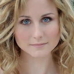 Francesca Nerozzi - 怪盜密令演員 飾演Nadia