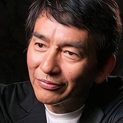 春田 三夫 飾演 Hisao Koike