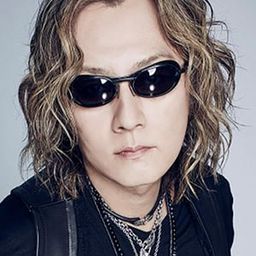 石井竜也 飾演 Self