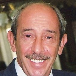 Ayberk Atilla - 師奶鎮長演員 飾演Şeyhmuz