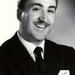 Rafael Alonso 飾演 Ludovico