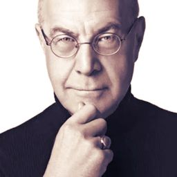 馬茲哈爾·阿蘭松 飾演 Sait Tünaydın