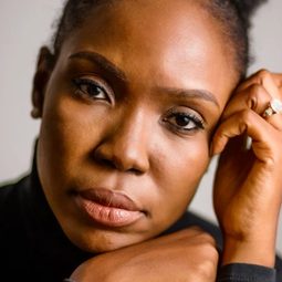 凱咪·拉拉·亞金多朱 - 同居式離婚演員 飾演Frances