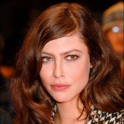 安娜·蒙格拉斯 飾演 Irène