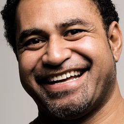 Ben Baker 飾演 Rick's Dad