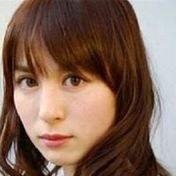 藤原ひとみ - 霊女 MISAKI 1演員 飾演