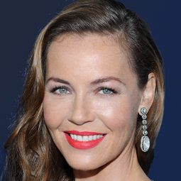 歌妮尼辛 飾演 Hippolyta