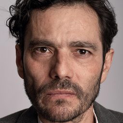 Waldo Facco - 第四公司演員 飾演Jovenazo