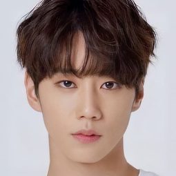 李濬榮 - 烏有之地演員 飾演Choi Ji-wan