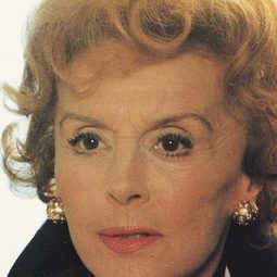 Renée Saint-Cyr - Prisoner of Paradise演員 飾演Self