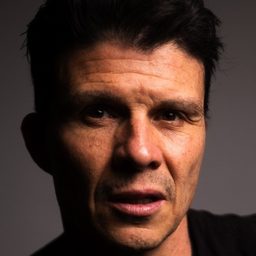 Rodrigo Oviedo 飾演 El Chapo