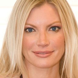 Reneé Domenz 飾演 Ms. Miller