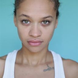 Wendy Nieto 飾演 Jamila