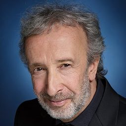 Eduardo Blanco - 親陌公園演員 飾演León Schwartz