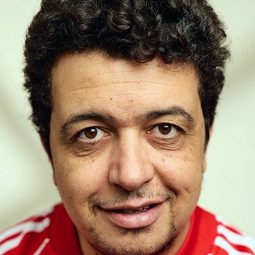 Mustapha Abourachid 飾演 Harki