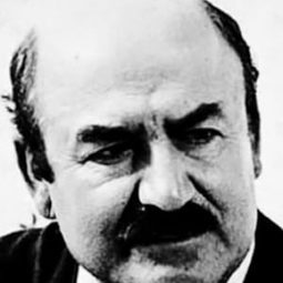 Vangelis Kazan - 流浪藝人演員 飾演Aegisthus