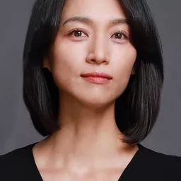 Jung Yoo-mi 飾演 Hyung-joo's mother