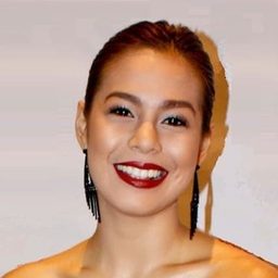 Bettina Carlos 飾演 Samantha