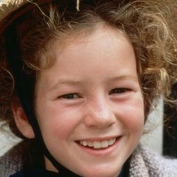 Noley Thornton - The Little Riders演員 飾演Joanne Hunter