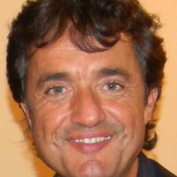 Giulio Base - Suffocating Heat演員 飾演