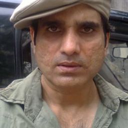 Khan Jahangir Khan 飾演 Bhanwar Singh