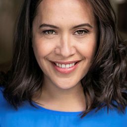 庫拉·福雷斯特 飾演 Clinic Nurse