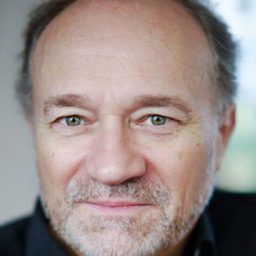 Rodolphe Briand 飾演 Le Remendado