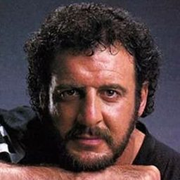 Lyle Alzado 飾演 Reggie Diaz