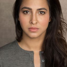 Sheena Bhattessa 飾演 Jane