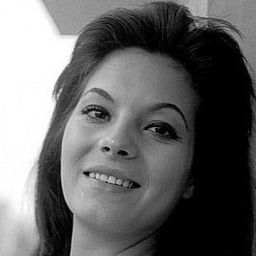 Antonella Murgia 飾演 Ragazza incinta