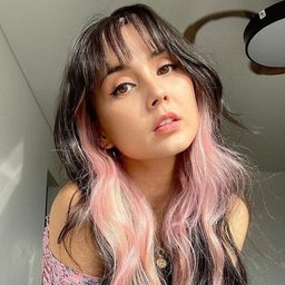 Megumi Hasebe 飾演 Li Na