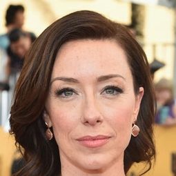 莫莉·帕克 飾演 Irene Page