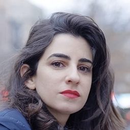 黛娜伊雯 - 她和她們的電影課演員 飾演Rona