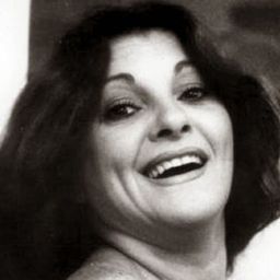 Yara Amaral 飾演 Dona Matilde