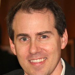 Teddy Newton 飾演 Lawyer (Talon Labarthe) (voice)