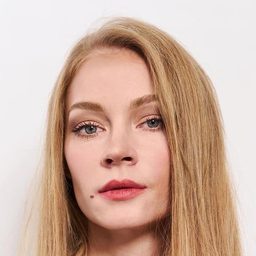 Svetlana Khodchenkova 飾演 Lena