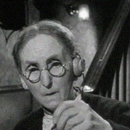 Edie Martin - The Lavender Hill Mob演員 飾演Miss Evesham