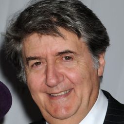 湯姆·康提 飾演 Lawrence