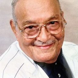 阿卜杜勒·莫尼恩·麥波利 飾演 