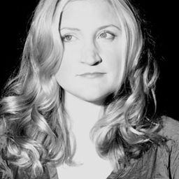 Sarah Thyre 飾演 Catherine (voice)