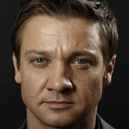 謝洛美·維納 飾演 Clint Barton / Hawkeye