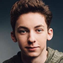 安德魯·巴斯·費德曼 - 真愛導遊演員 飾演Alex