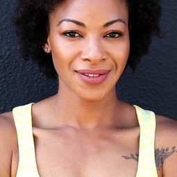Kimberly Christian 飾演 Nurse