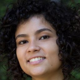 瑪莉亞娜·阿曼西奧 飾演 Rebeca