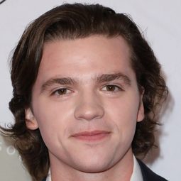 喬爾·科特尼 - 耶穌革命演員 飾演Greg Laurie