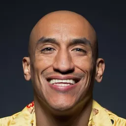 維克多·羅傑斯 飾演 Jesu