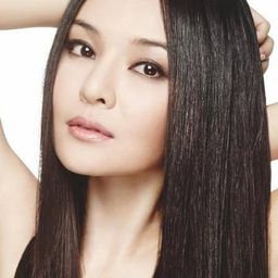 洪乙心 飾演 Lin Yue